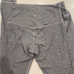 Lululemon grey align leggings.